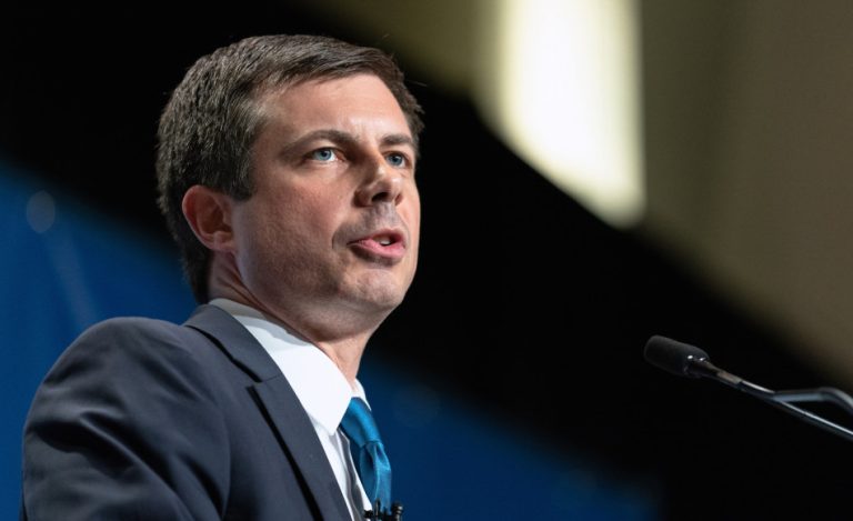 Usa, nello stato dell’Iowa vince il democratico Pete Buttigieg