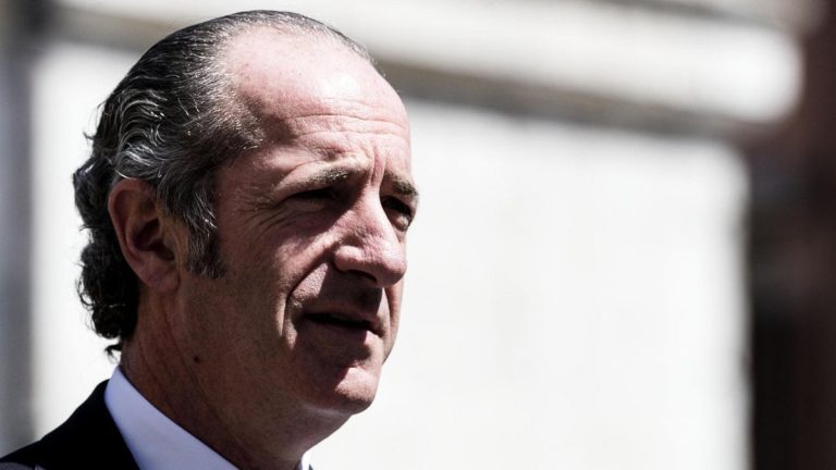 Coronavirus, il governatore Zaia ‘scatenato’: “In giro con un camper a fare tamponi a tutti”