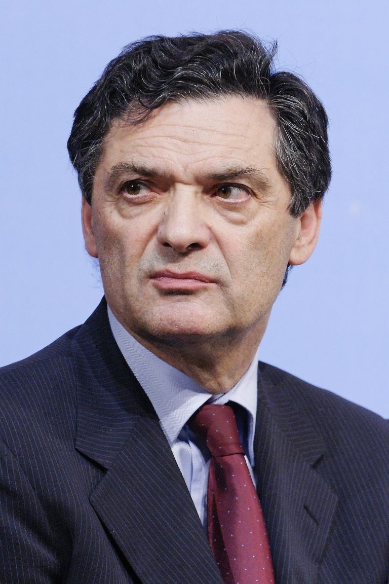 Emergenza coronavirus, in Francia è morto Patrick Devedjian, ex ministro del governo Sarkozy