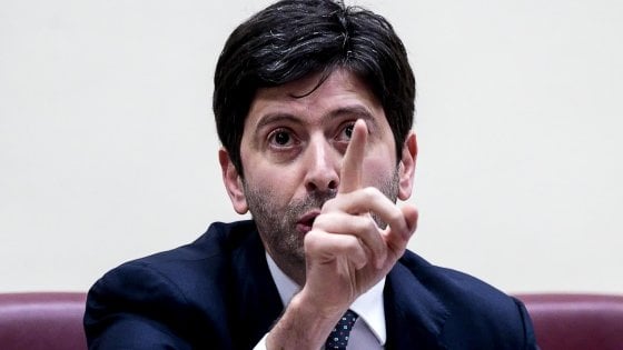 Coronavirus, parla il ministro della Salute Speranza: “E’ una crisi senza precendenti”