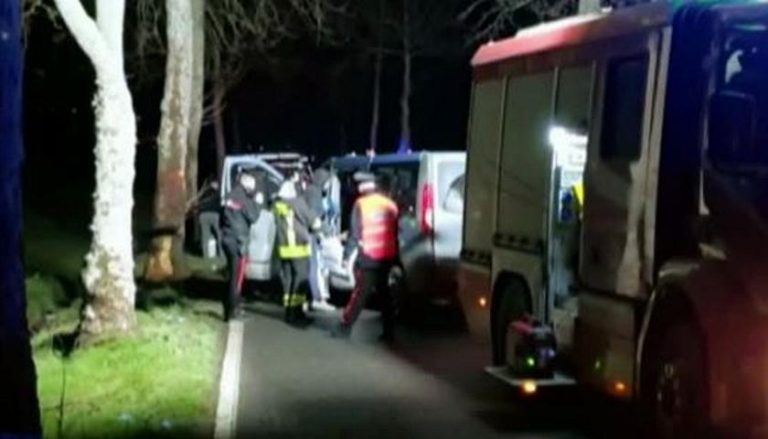 Cortona (Arezzo), grave incidente stradale: tre morti e cinque feriti