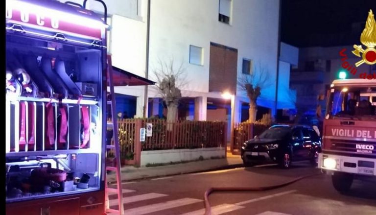 Prato, incendio in una palazzina: morta una persona