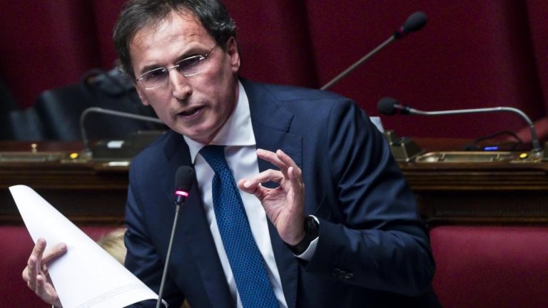 Coronavirus, l’appello del ministro Boccia: “Basta polemiche”