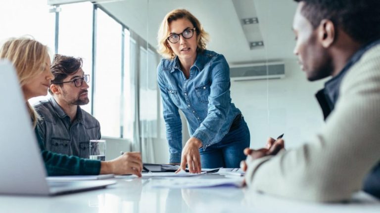 Lavoro, in crescita la presenza di donne dirigenti nelle aziende (dal 2008 più 38 per cento)