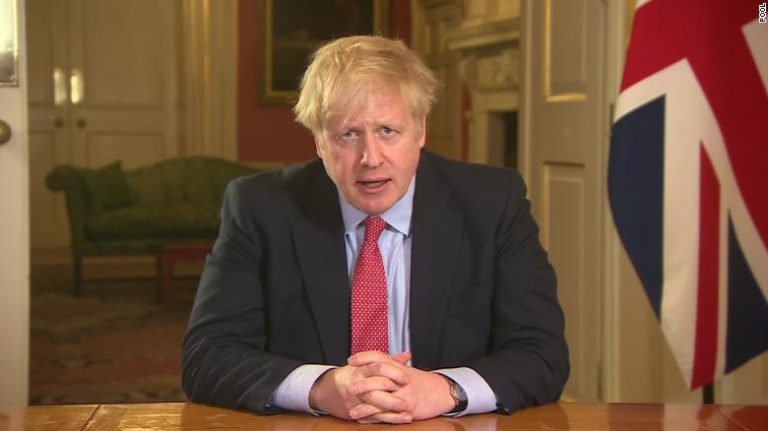 Emergenza coronavirus, il premier Boris Johnson ha scritto una lettera a 30 milioni di famiglie britanniche: “Peggioreremo prima di migliorare”