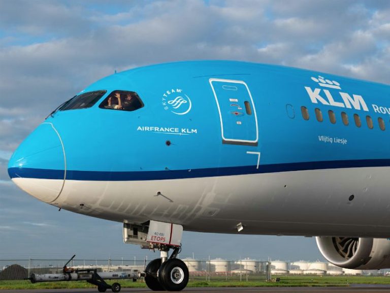 Effetto coronavirus, l’olandese KLM taglia duemila posti di lavoro