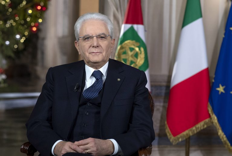 Coronavirus, il presidente Mattarella si rivolge agli italiani: “Dobbiamo assolutamente evitare stati di ansia immotivati e spesso controproducenti”