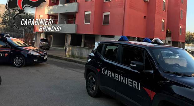 San Vito dei Normanni (Brindisi), 23enne uccide la madre a coltellate: arrestato dai carabinieri