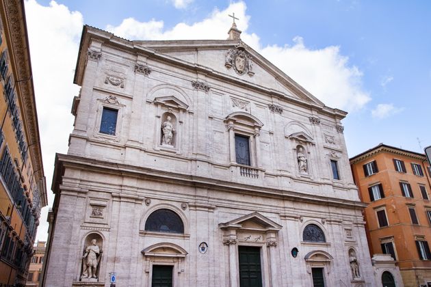 Coronavirus, prete positivo al test: chiusa la chiesa di San Luigi dei Francesi. In Italia 34 le vittime, 1.577 i contagi e 83 i guariti