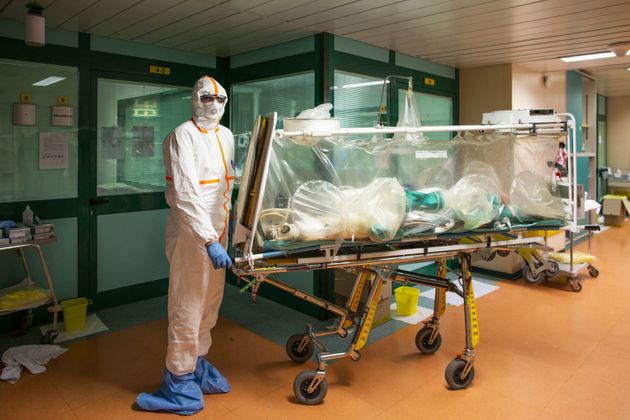 Coronavirus, in Germania il Land della Sassonia ha preso 8 pazienti positivi dall’Italia e li curerà nei suoi ospedali