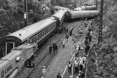 Cina, deraglia un treno nella zona di Chenzhou, almeno venti le vittime