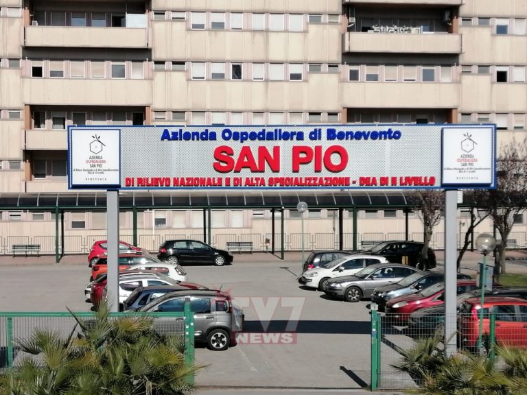 Coronavirus, morto un operatore di 57 anni del 118 all’ospedale San Pio di Benevento