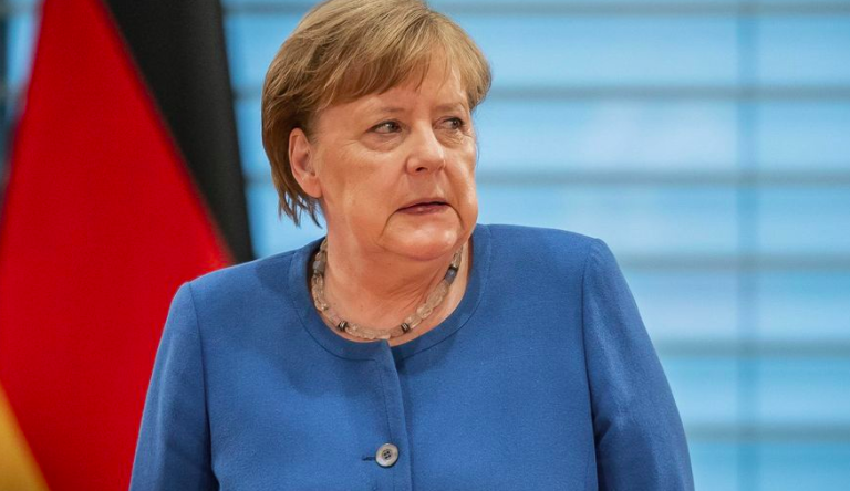 Emergenza coronavirus, la cancelliera Angela Merkel vara un pacchetto da 156 miliardi di euro