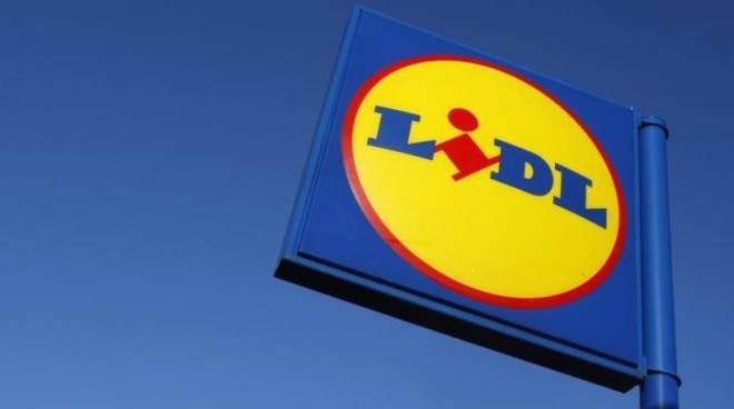 Coronavirus, la catena di supermercati Lidl Italia dona 500mila euro al Sacco di Milano e al Giovanni XXIII di Bergamo