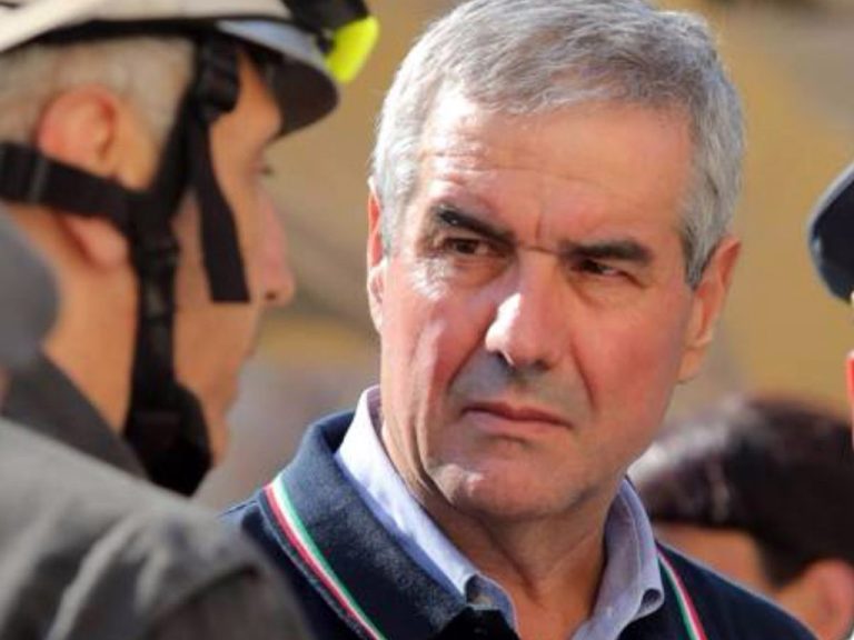 Coronavirus, parla Angelo Borrelli: “Oggi avviamo la distribuzione di due milioni di mascherine”