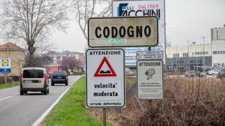 Coronavirus, un mese fa il primo contagio a Lodi: in appena quattro settimane l’Italia non è più lo stessa