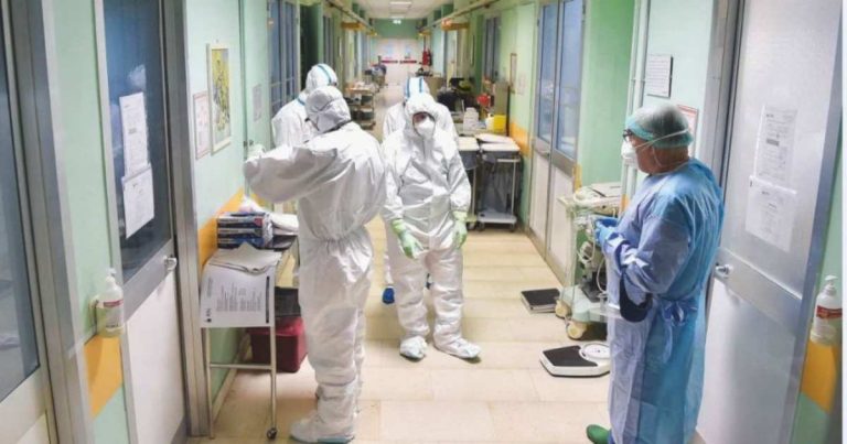Coronavirus, la situazione in Italia: i contagi sono saliti a quota 12.462, i decessi sono 827, i guariti 1.045