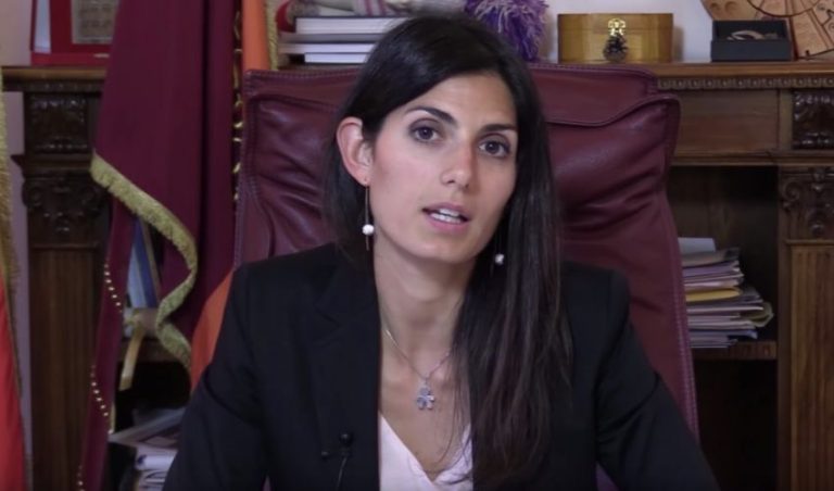 Emergenza coronavirus, parla la sindaca Raggi: “Servono coesione, collaborazione e solidarietà per superare questa complicatissima fase”