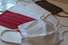 Coronavirus, denunciato un uomo ad Acerra (Napoli), produceva in casa mascherine