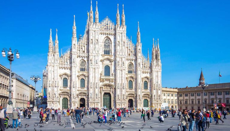 Coronavirus: a Milano riapre il Duomo al pubblico