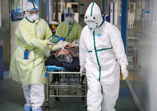Emergenza coronavirus, infettati 4mila tra infermieri e medici, 51 i decessi