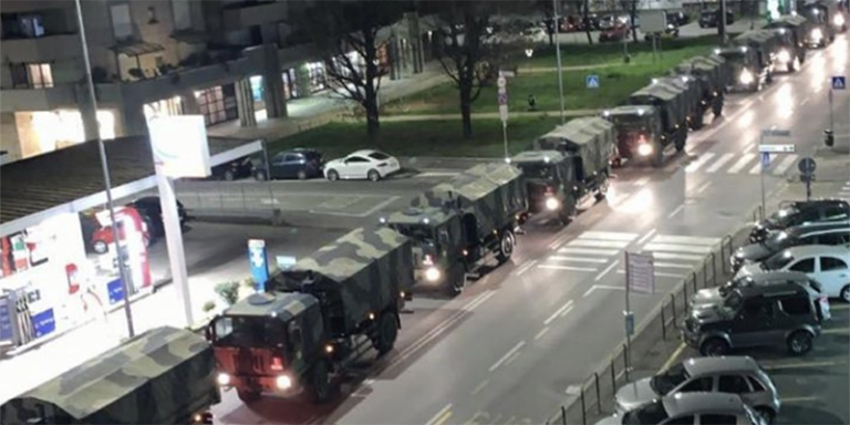 Coronavirus, a Bergamo le bare vengono portate via dai camion dell’esercito