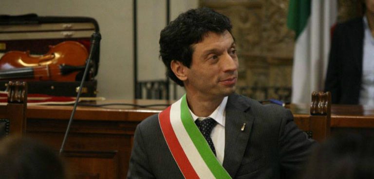 Coronavirus, il sindaco di Cremona, Gianluca Galimberti è positivo al test