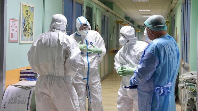 Emergenza coronavirus, riunita a Melzo (Monza) una coppia di anziani ricoverati: erano nello stesso ospedale senza saperlo