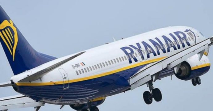 Coronavirus, Ryanair sospende tutti i volti da e per l’Italia