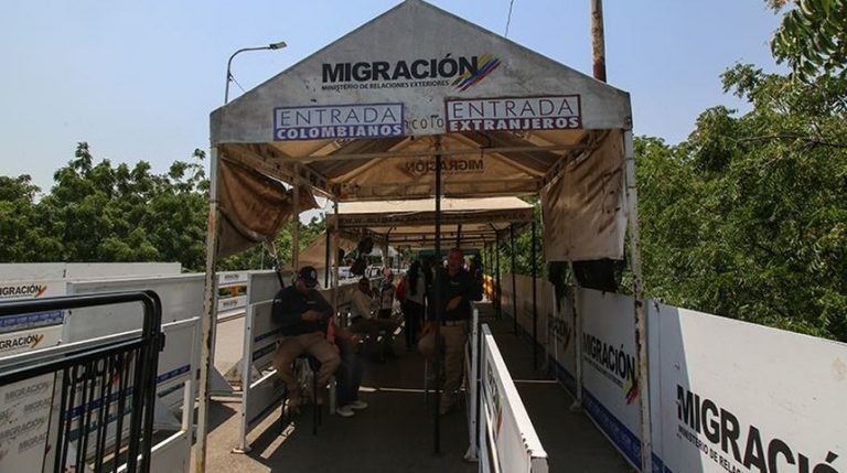 Coronavirus, la Colombia chiude il confine con il Venezuela
