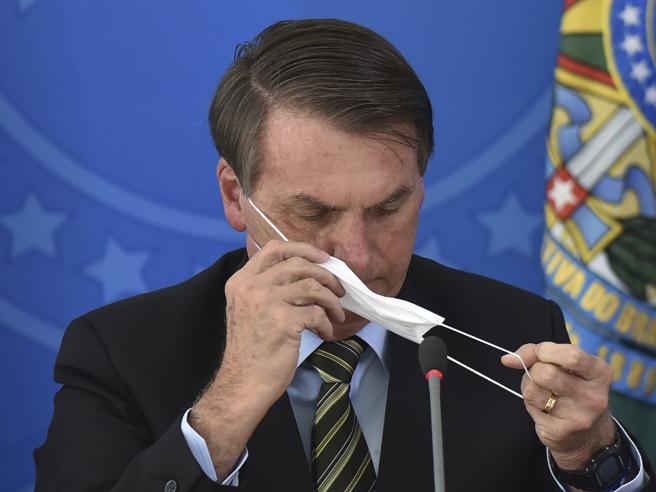 Brasile, nuovi guai giudiziari per il presidente Jair Bolsonaro