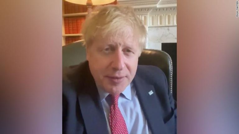 Coronavirus, il premier Boris Johnson è ancora in isolamento con la febbre