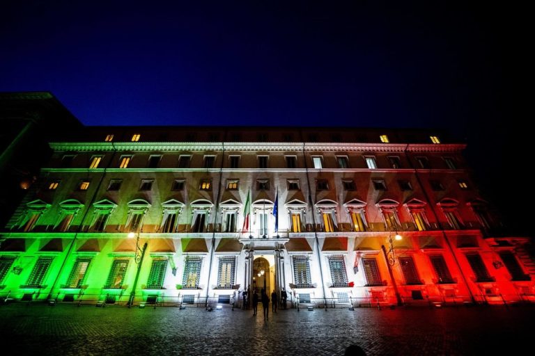 Coronavirus, operativo il decreto “Cura Italia” con i bonus per liberi professionisti, collaboratori domestici, braccianti e lavoratori agricoli