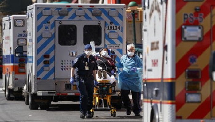 Coronavirus, negli Stati Uniti  22mila morti e oltre mezzo milioni di contagi. Il piano di Joe Biden per far ripartire l’economia