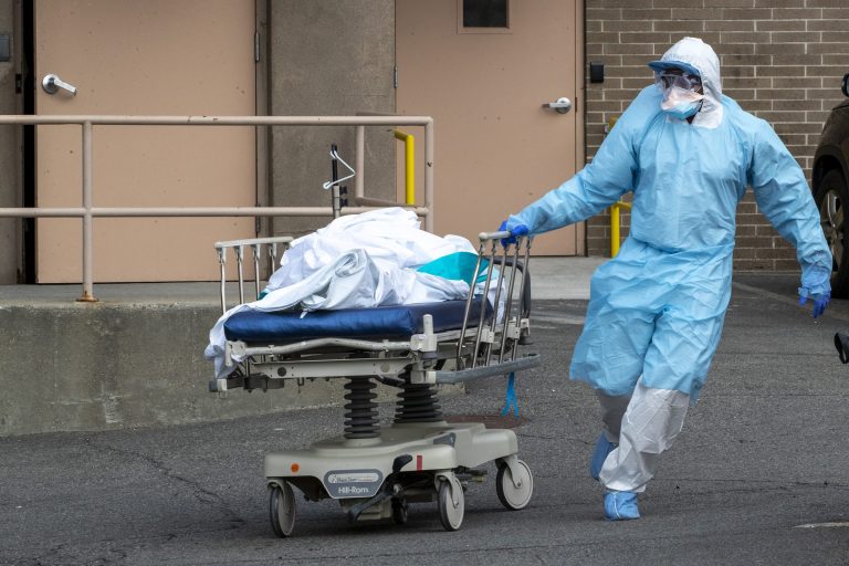 Emergenza coronavirus, negli Usa il record di decessi in un giorno: 1.480  morti