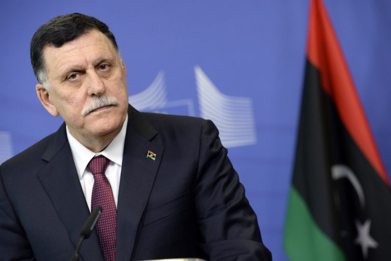 Guerra in Libia, parla Fayez al-Serraj: “Non mi siederò al negoziato con Haftar dopo i crimini che ha commesso”