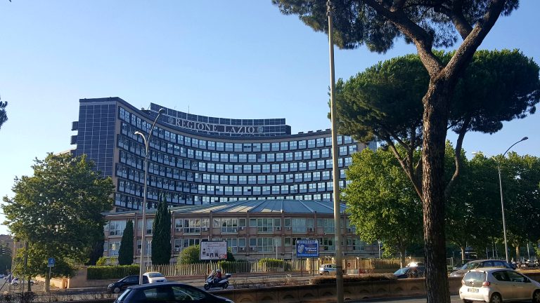 Coronavirus, la Regione Lazio risponde all’interrogazione di Fratelli d’Italia: “Non ci troviamo di fronte ad alcuna truffa sulle mascherine”