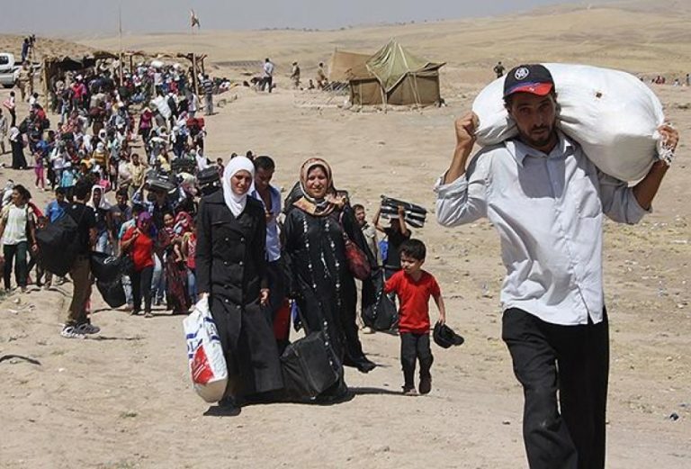 Siria, sfollati 135mila civili nel nord ovest del Paese