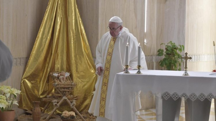 Emergenza coronavirus, il Papa ringrazia l’informazione: “Siamo meno soli”