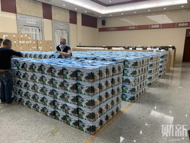 Coronavirus, a Wuhan riprese le attività industriali al 90 per cento