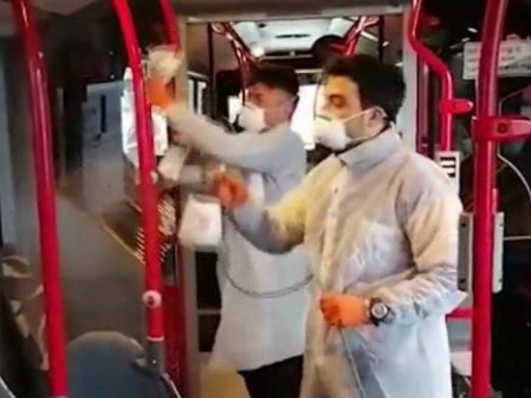 Coronavirus, il Campidoglio sta valutando il contingentamento dei passeggeri sugli autobus nella “Fase 2”