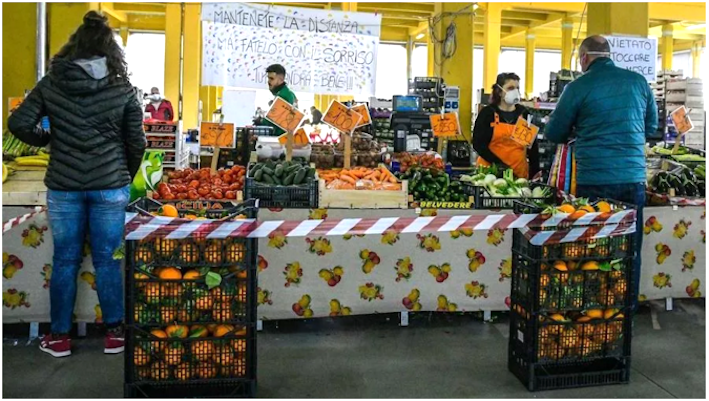 Il Sindaco si adoperi per riattivare i banchi agroalimentari nei mercati