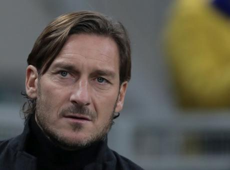Calcio, parla Francesco Totti: “Finchè alla Roma rimane Pallotta non torno a Trigoria”