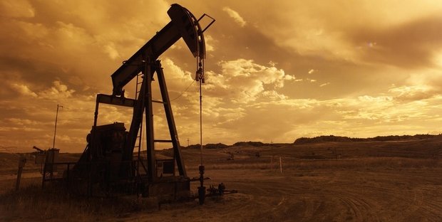 Petrolio, torna a scendere il prezzo al barile: 31,7 dollari