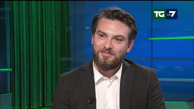 Riccardo Ricciardi (M5S): “Accusare Conte di alto tradimento si può, attaccare la giunta regionale lombarda è minare la pace istituzionale. Giorgetti si metta d’accordo anche con se stesso”