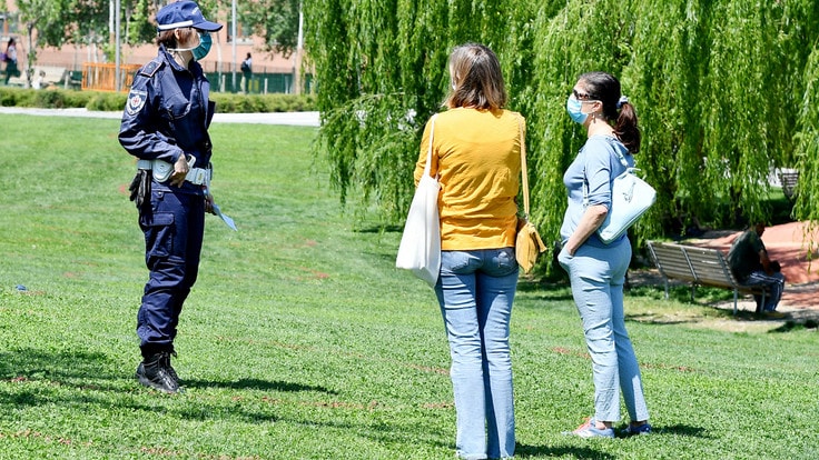 Fase 2, nel week end intensificati i controlli delle forze dell’ordine nei parchi e al mare