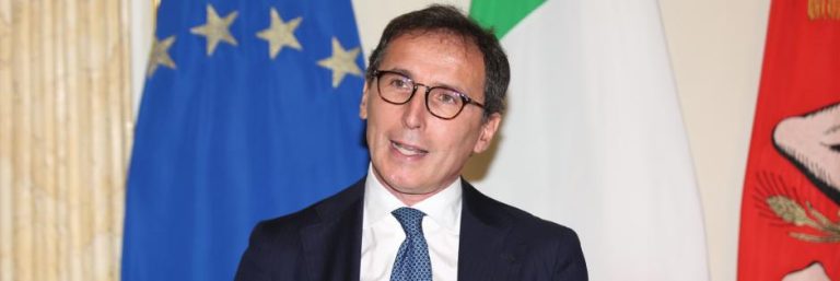 Tensioni nel Governo, parla il ministro Boccia: “Penso che Italia Viva stia dando un contributo importante, poi, ogni tanto, tira fuori aspetti più politici che io fatico a mettere a fuoco”