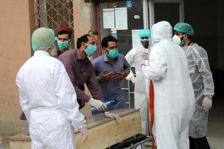 Il Pakistan ha registrato nelle ultime 24 ore 46 decessi provocati dal coronavirus