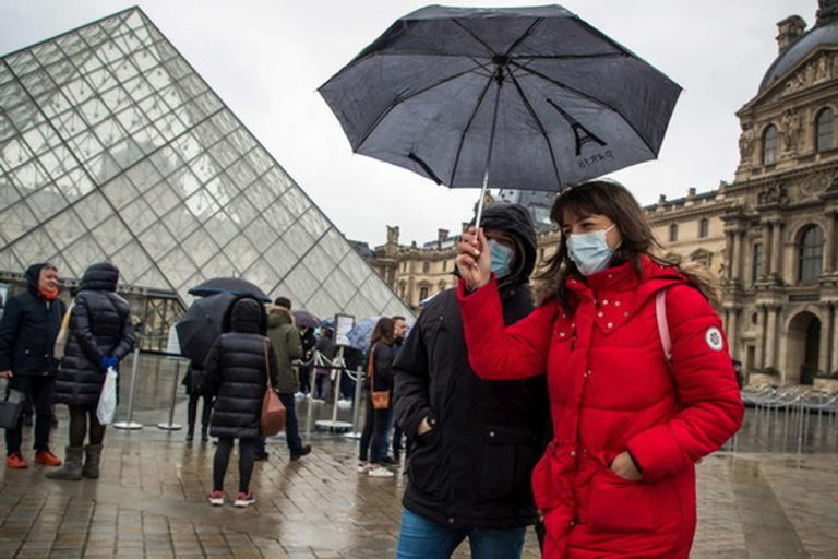 Coronavirus, in Francia oggi finisce il lockdown