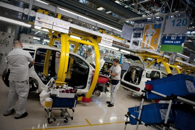 Fase 2, a Napoli riaprono gli stabilimenti Fca di Pomigliano